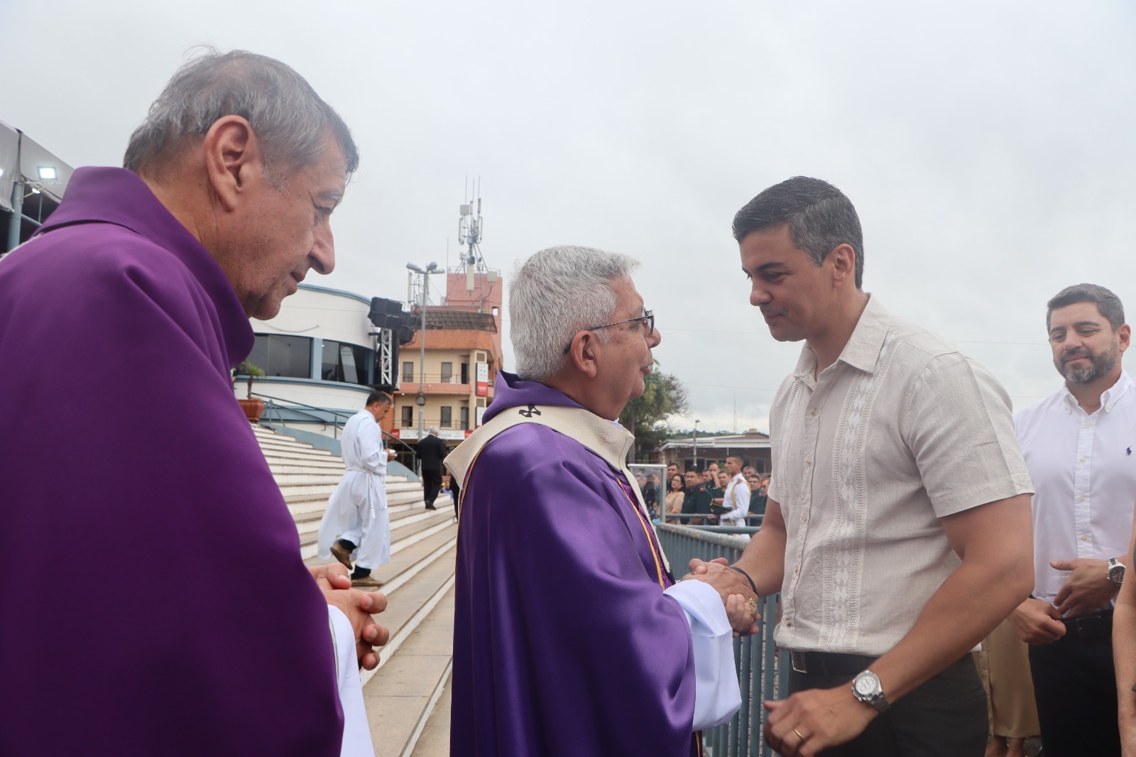 Presidente Santiago Peña durante la misa en Caacupe. Foto: Gentileza.