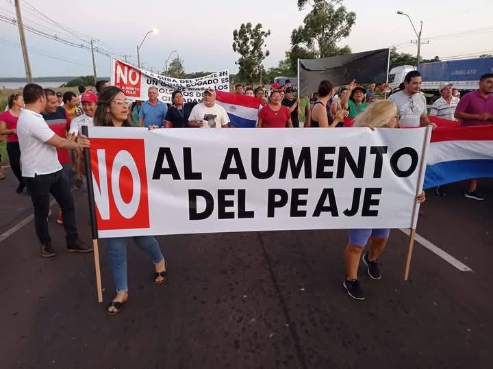 Repudian suba del peaje. Foto: Últimas Noticias Caaguazú.