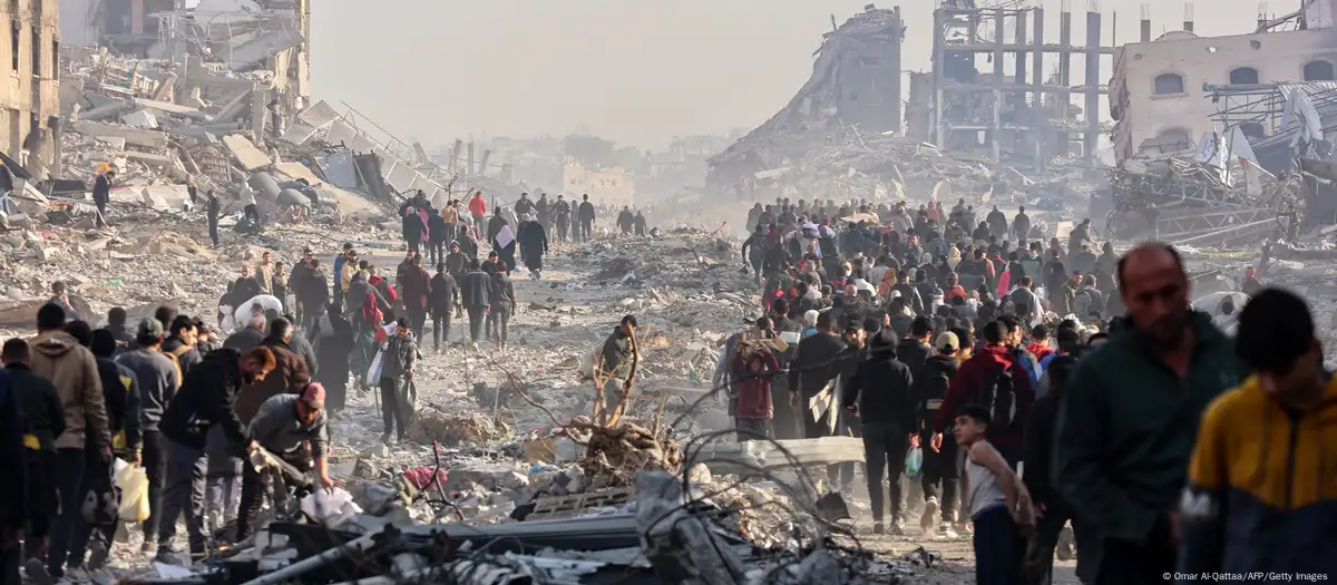 Más del 90 por ciento de los habitantes desplazados de Gaza volverán a hogares destruidos o inhabitables. Imagen: Omar Al-Qattaa/AFP/Getty Images