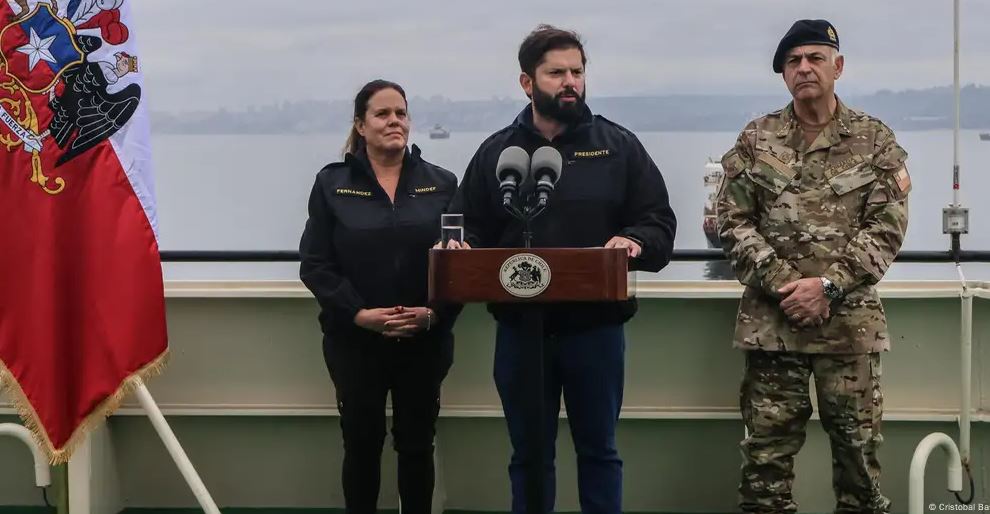 La delegación chilena llegó al Polo Sur en la histórica Operación Estrella Polar III mediante aviones Hércules C-130 y helicópteros Black Hawk.Imagen: Cristobal Basaure Araya/SOPA/Sipa USA/picture alliance