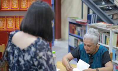 Lanzamiento de libro. Última exposición. Cortesía