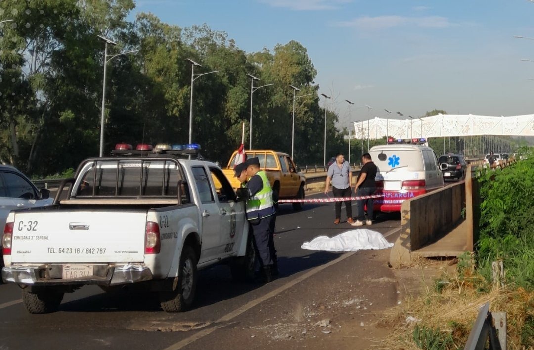 Accidente sobre la avenida Autopista. Foto: Radio Uno.