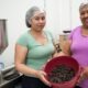 La empresa beneficia a unas 80 mujeres de las etnias Nivaclé y Guaraní Ñandeva. Foto: Gentileza.