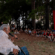 Pepe Mujica junto a su esposa Lucia Topolasky en un campamento de jóvenes militantes. Foto: Infobae.