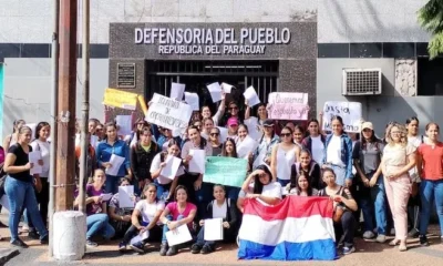 Postulantes mujeres en la Defensoría del Pueblo. Foto: R. 1020 AM.