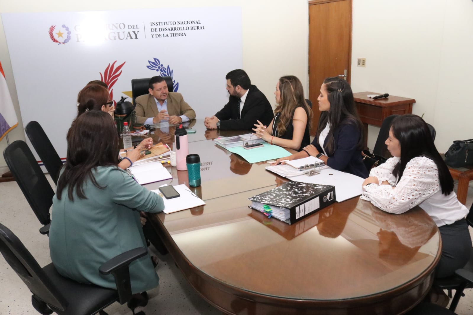 Fiscalía en su intervención al Indert. Foto: Gentileza.