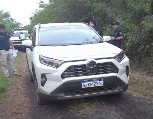 La camioneta estaba abandonada en una zona boscosa. Foto: Gentileza.