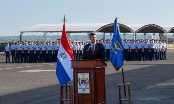 Este jueves, el presidente Santiago Peña anunció la compra de radares de largo alcance. Foto: Presidencia,