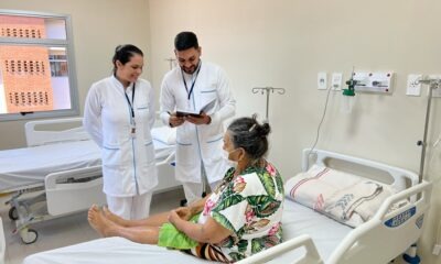 Pacientes trasladados al Gran Hospital de Coronel Oviedo. Foto: MSP BS.