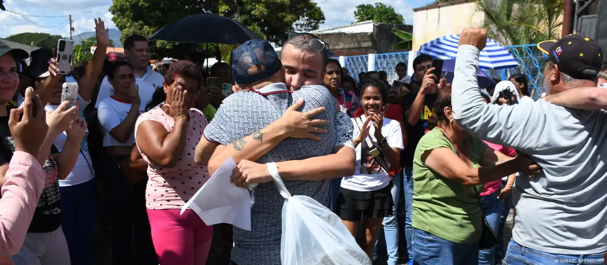 Excarcelaciones en noviembre de 2024 en Venezuela. Foto: DW