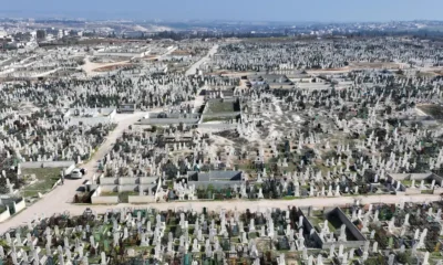 La masacre de Hama en 1982 dejó marcas epigenéticas en los descendientes de supervivientes. En la foto, vista aérea del cementerio en el centro de la ciudad donde el régimen sirio asesinó a miles de civiles. Foto: DW