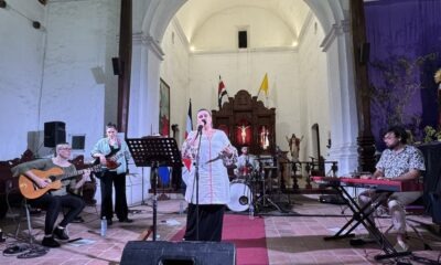 Presentación de Lizza Bogado en Iglesia Colonial de Nicoya (Costa Rica). Cortesía