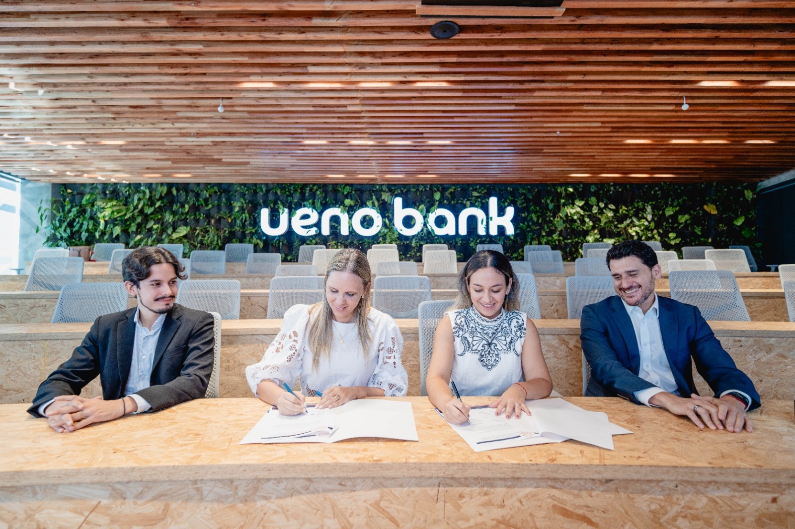 ueno bank se unió a la Red SUMMA, una iniciativa de la Fundación Sarakim para propulsar mayor inclusión social. Foto: Gentileza. 