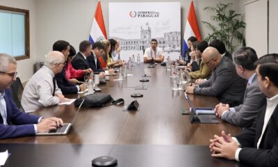 Reunión del Presidente con equipo de Salud. Foto: Gentileza.