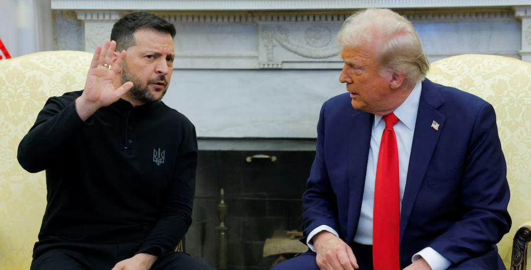 Volodimir Zelensky y Donald Trump mantuvieron una tensa reunión el viernes en la Casa Blanca (REUTERS/Brian Snyder)/Infobae.